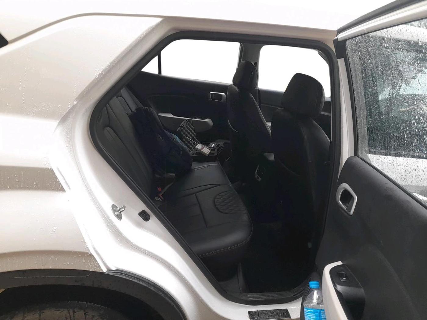 2024 Hyundai VENUE S 1.2, Petrol, Manual, 27,032 km, interior
