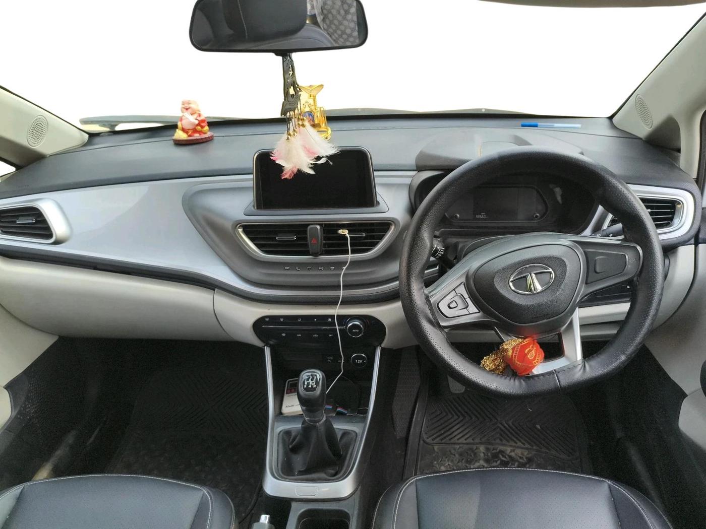 2023 Tata ALTROZ XZ PLUS O SUNROOF CNG, CNG, Manual, 33,560 km, interior