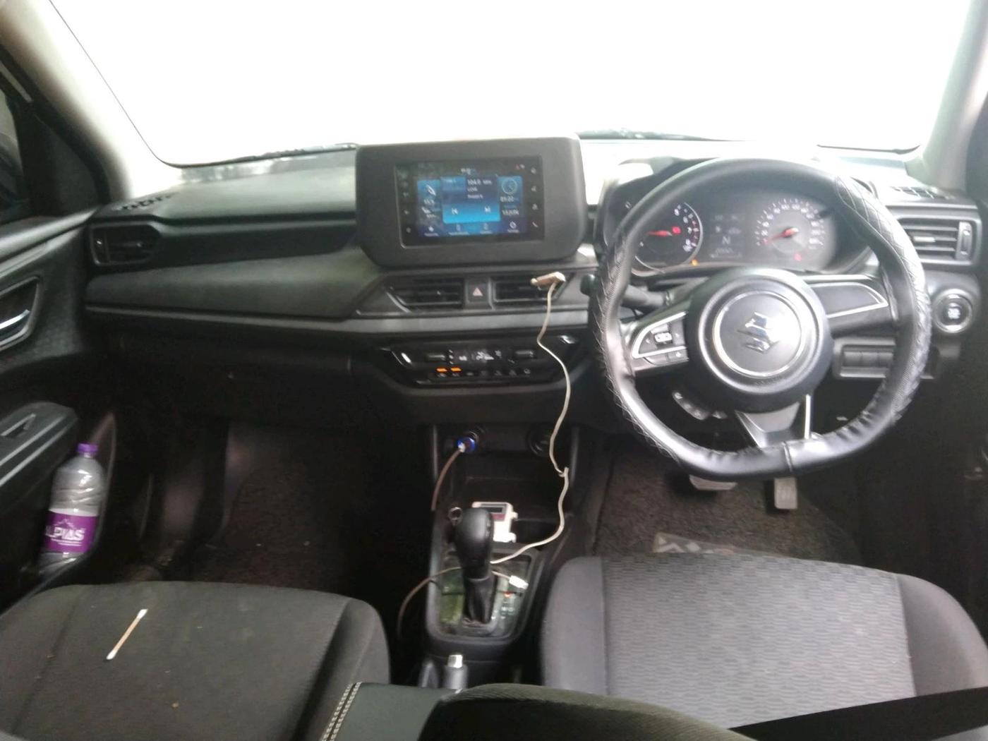 2025 Maruti Swift VXi (O) AMT, Petrol, Automatic, 20,552 km, interior