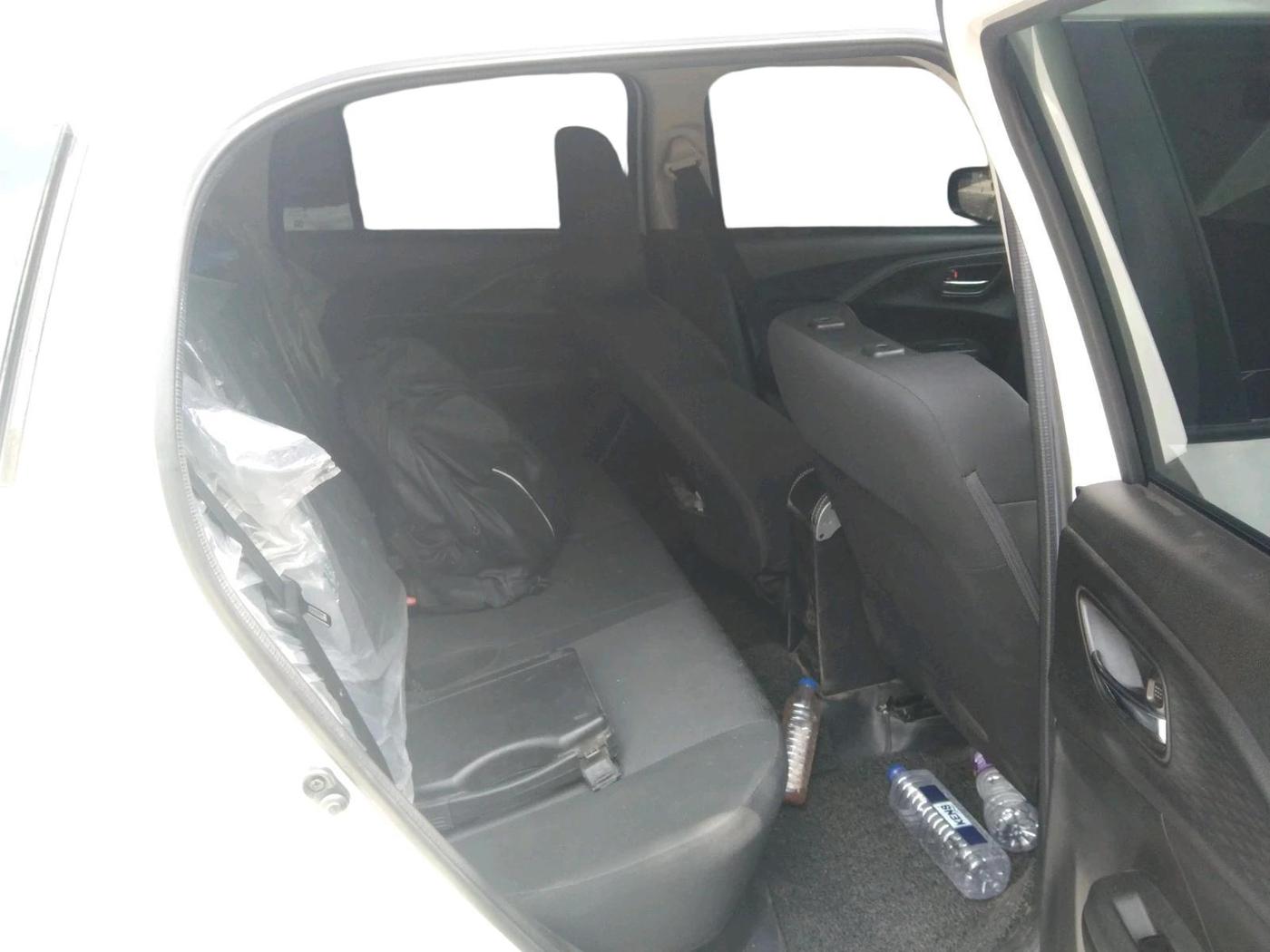 2025 Maruti Swift VXi (O) AMT, Petrol, Automatic, 20,552 km, interior