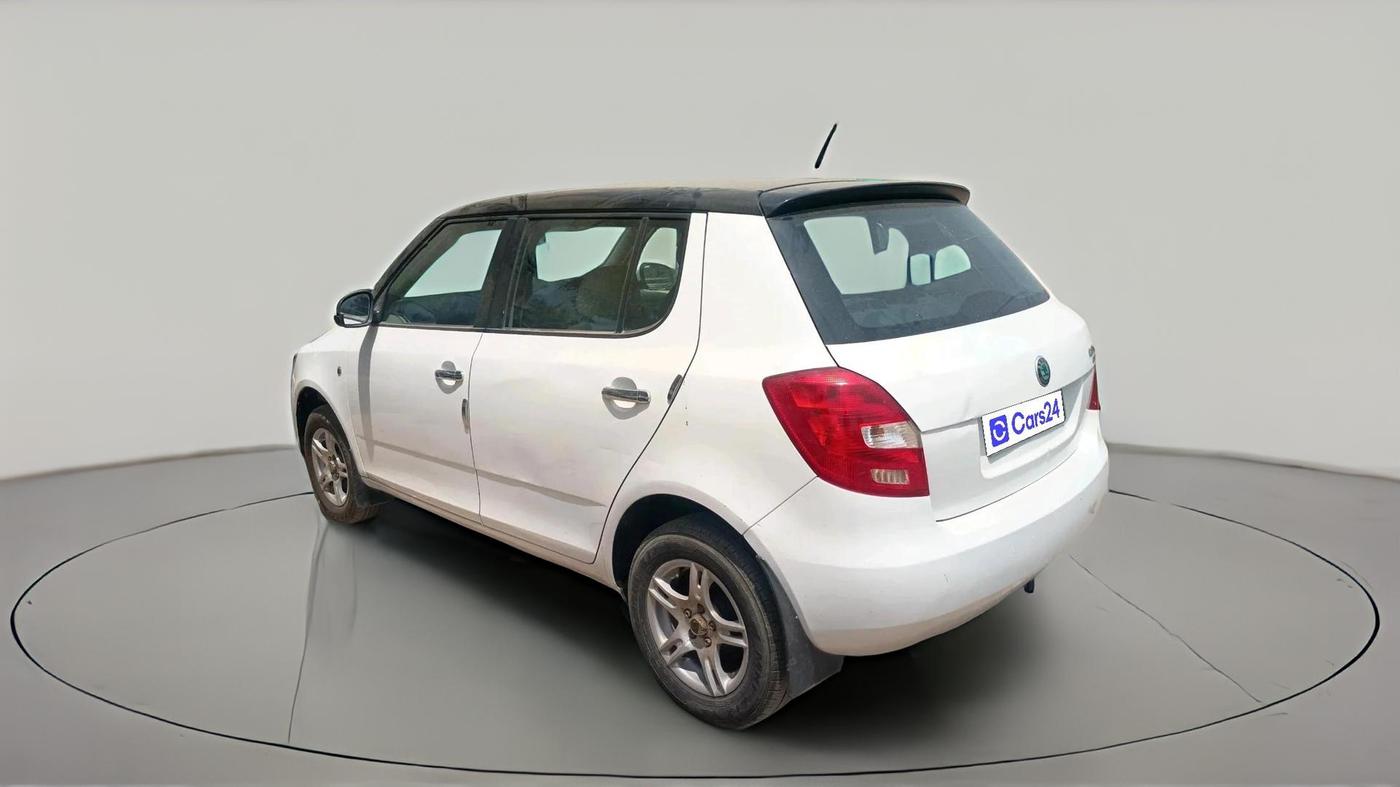 2013 Skoda Fabia AMBITION PLUS 1.2 TDI CR, Diesel, Manual, 76,474 km, exterior