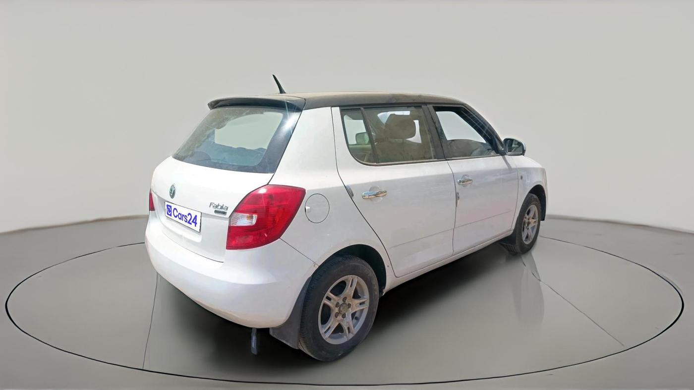 2013 Skoda Fabia AMBITION PLUS 1.2 TDI CR, Diesel, Manual, 76,474 km, exterior