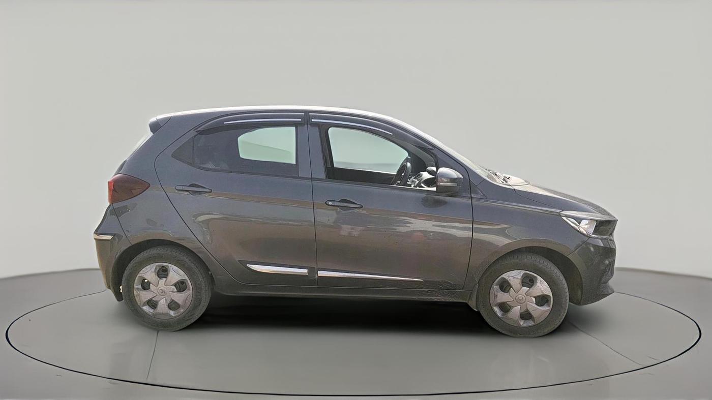 2022 Tata Tiago XT CNG, CNG, Manual, 1,14,857 km, exterior