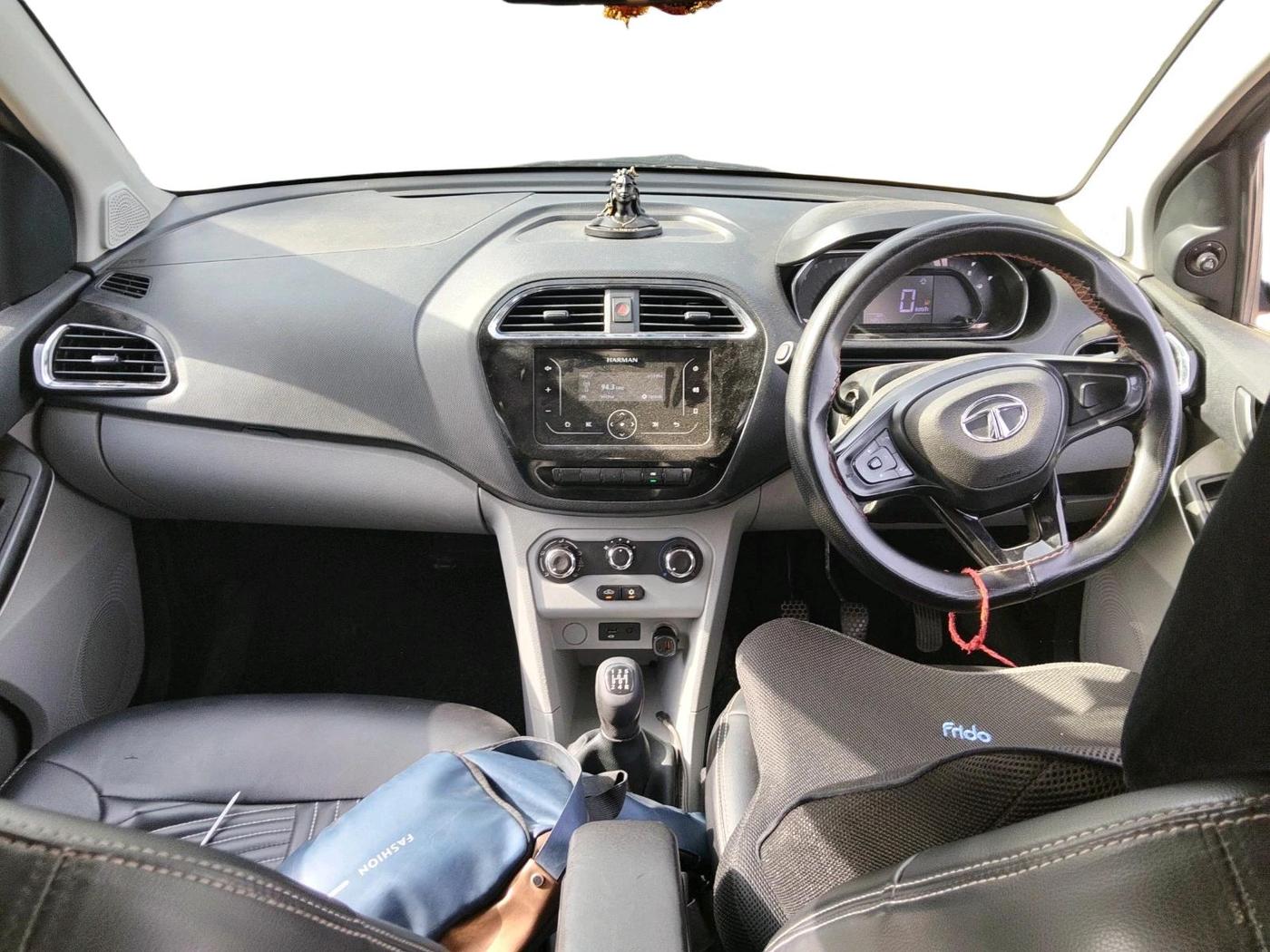 2022 Tata Tiago XT CNG, CNG, Manual, 1,14,857 km, interior