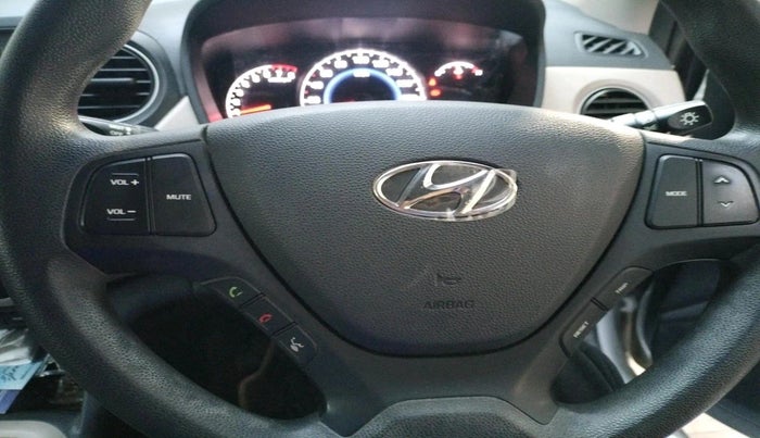 2017 Hyundai Grand i10 SPORTZ 1.2 KAPPA VTVT, Petrol, Manual, 6,001 km, interior