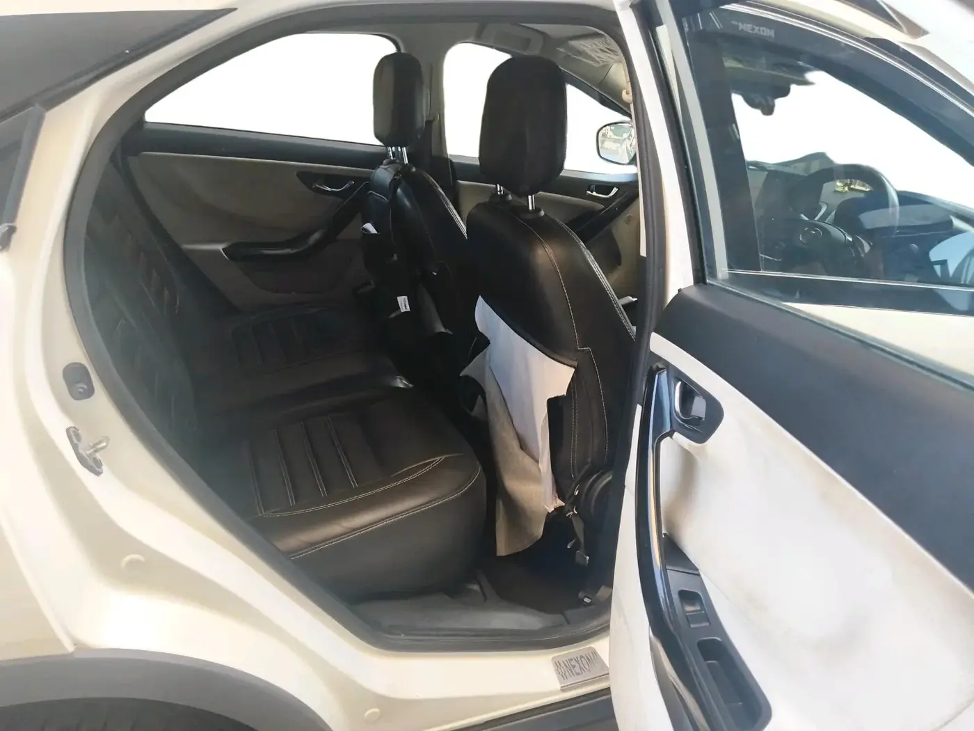 2021 Tata NEXON XZ PLUS PETROL SUNROOF, Petrol, Manual, 37,328 km, interior