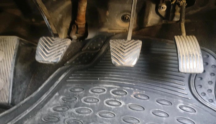 2010 Hyundai i20 SPORTZ 1.2, CNG, Manual, 1,67,497 km, interior