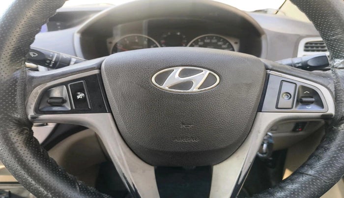 2010 Hyundai i20 SPORTZ 1.2, CNG, Manual, 1,67,497 km, interior