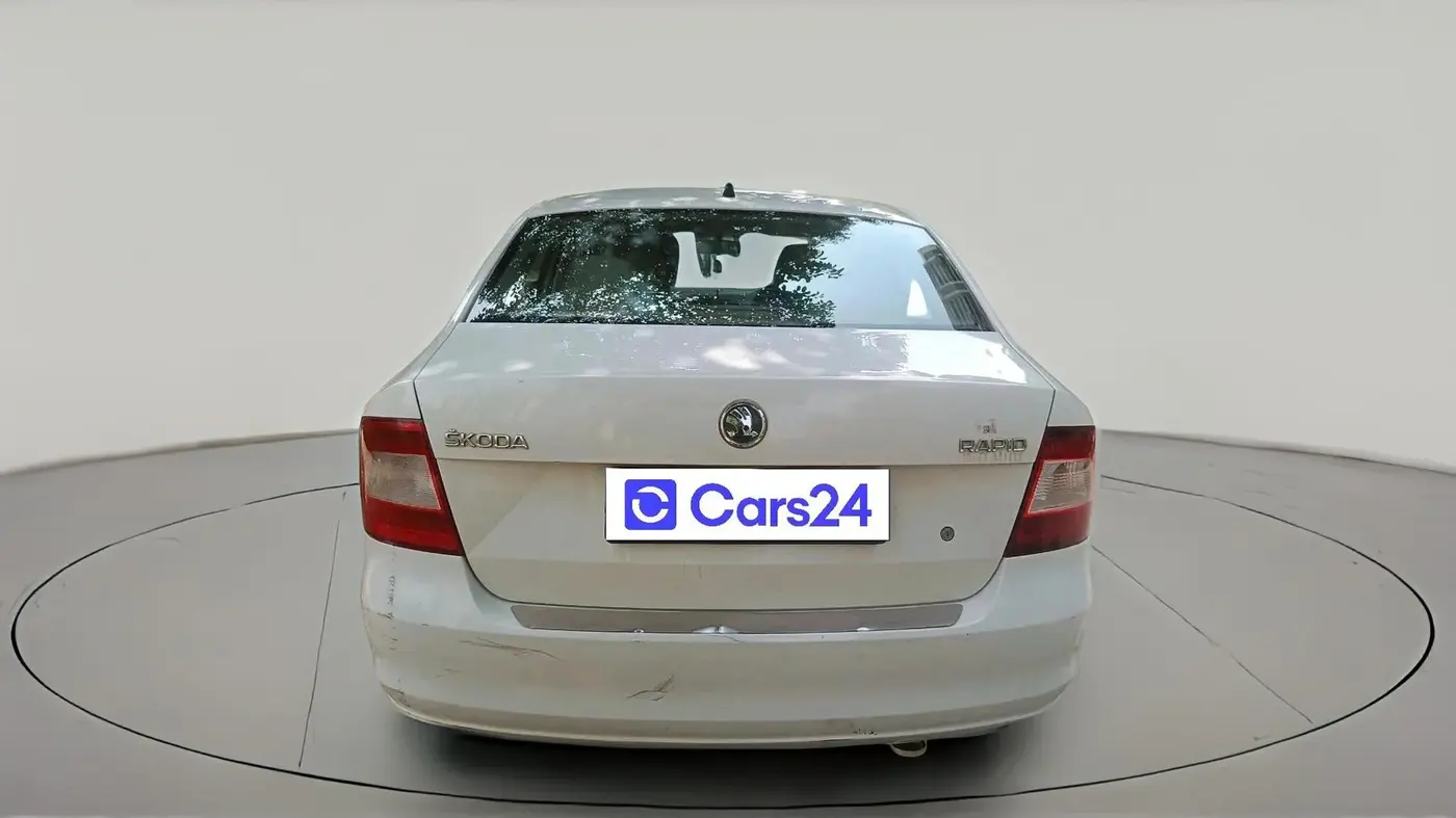 2014 Skoda Rapid AMBITION 1.5 TDI, Diesel, Manual, 1,15,326 km, exterior