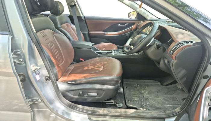 2021 Hyundai ALCAZAR 1.5 SIGNATURE (O) AT 6STR, Diesel, Automatic, 27,146 km, interior