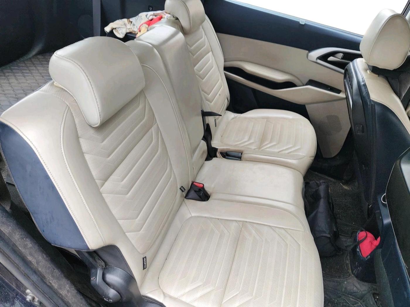 2022 KIA CARENS LUXURY PLUS 1.5 DIESEL 7 STR, Diesel, Manual, 59,229 km, interior