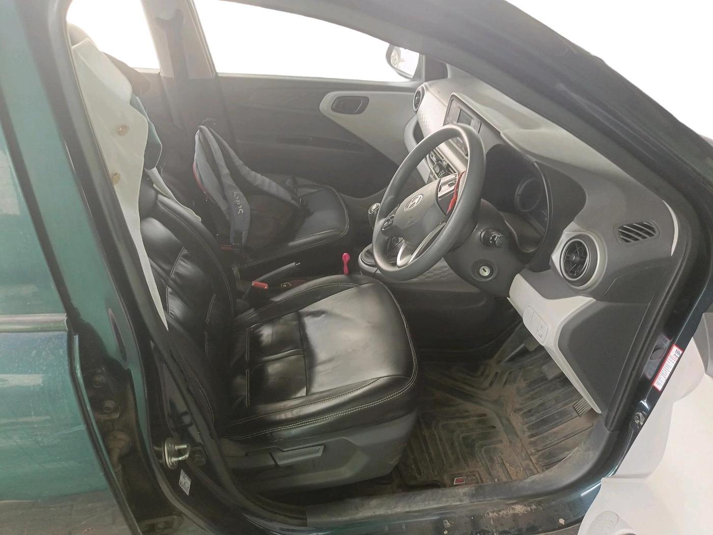 2023 Hyundai GRAND I10 NIOS MAGNA 1.2 KAPPA VTVT, Petrol, Manual, 38,203 km, interior