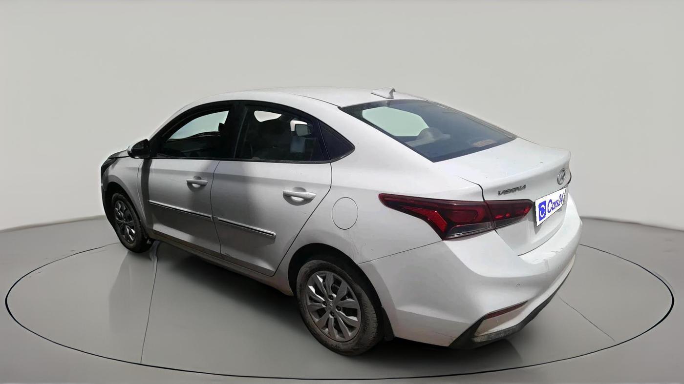 2018 Hyundai Verna 1.6 EX CRDI, Diesel, Manual, 80,035 km, exterior