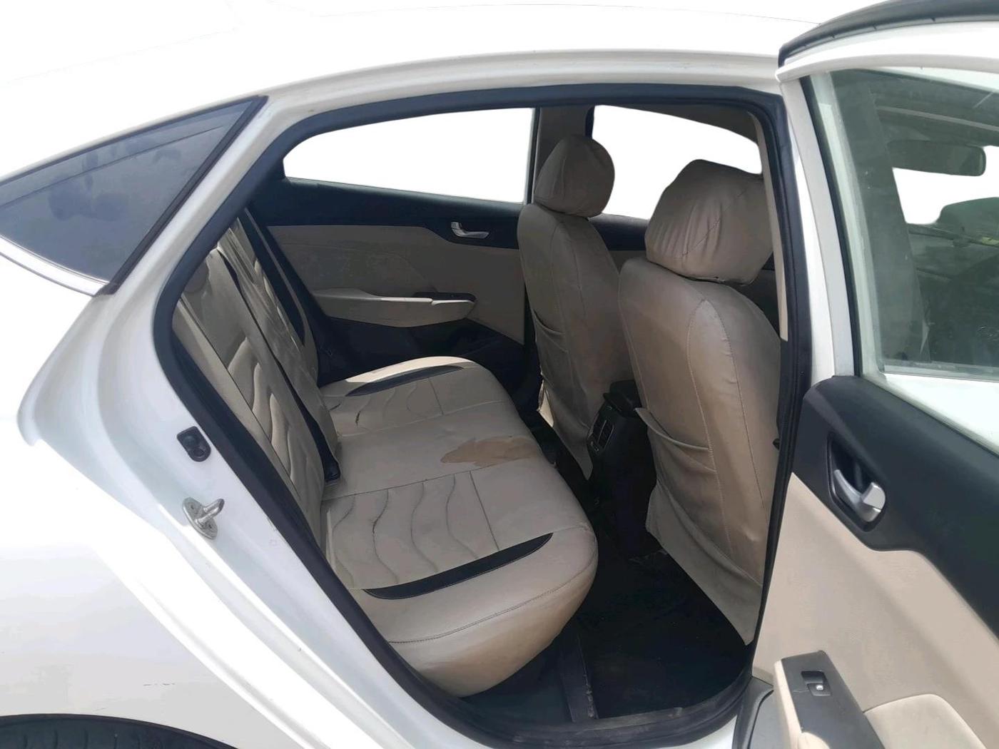 2018 Hyundai Verna 1.6 EX CRDI, Diesel, Manual, 80,035 km, interior