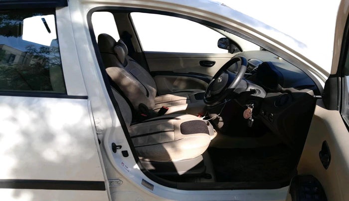 2014 Hyundai i10 MAGNA 1.1, CNG, Manual, 1,90,776 km, interior