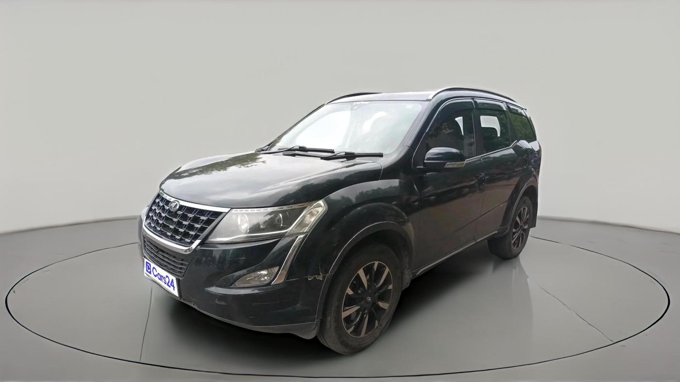 2018 Mahindra XUV500 W11, Diesel, Manual, 1,01,721 km, exterior