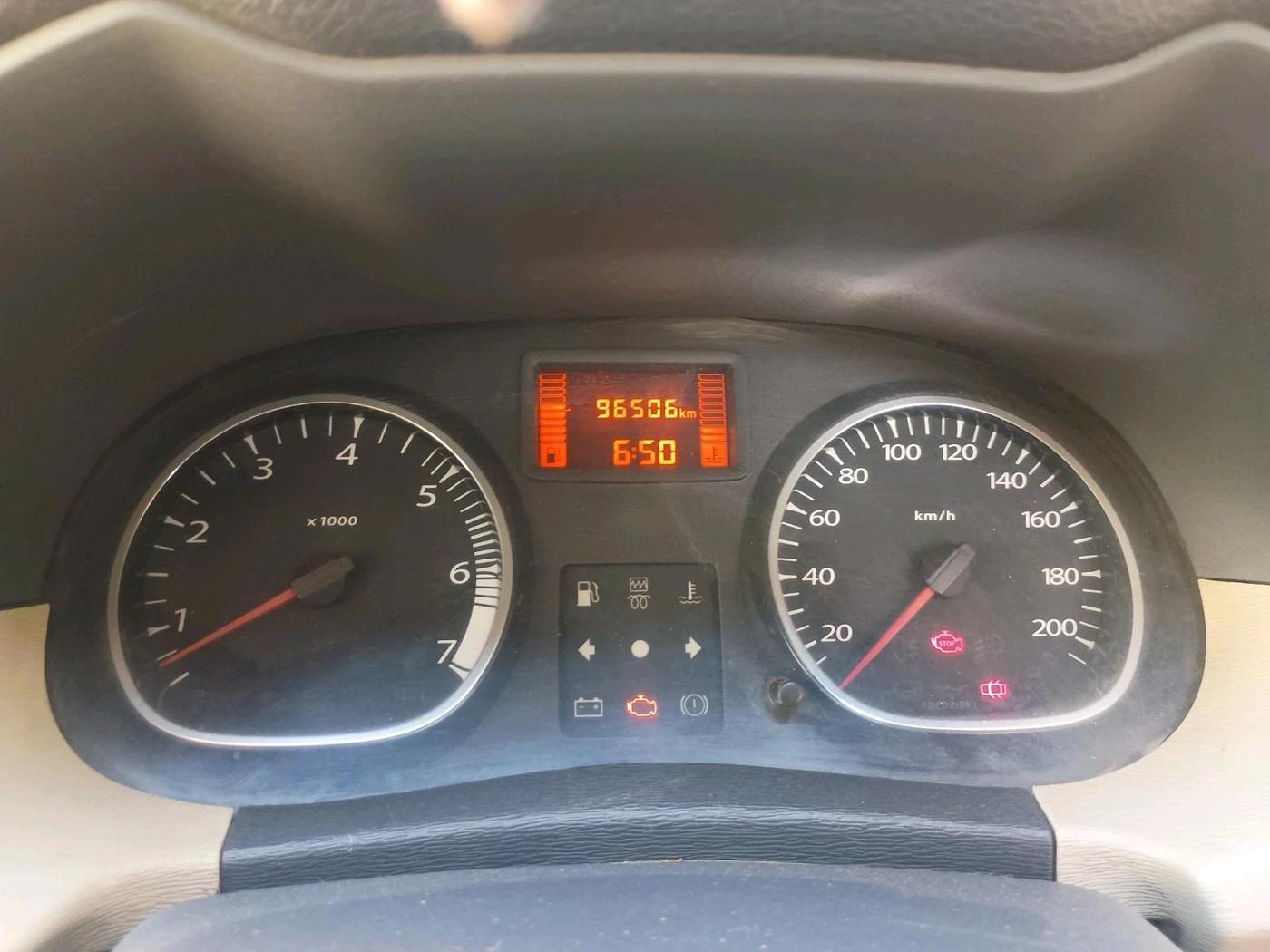 2013 Renault Duster 110 PS RXL DIESEL, Diesel, Manual, 2,10,000 km, interior