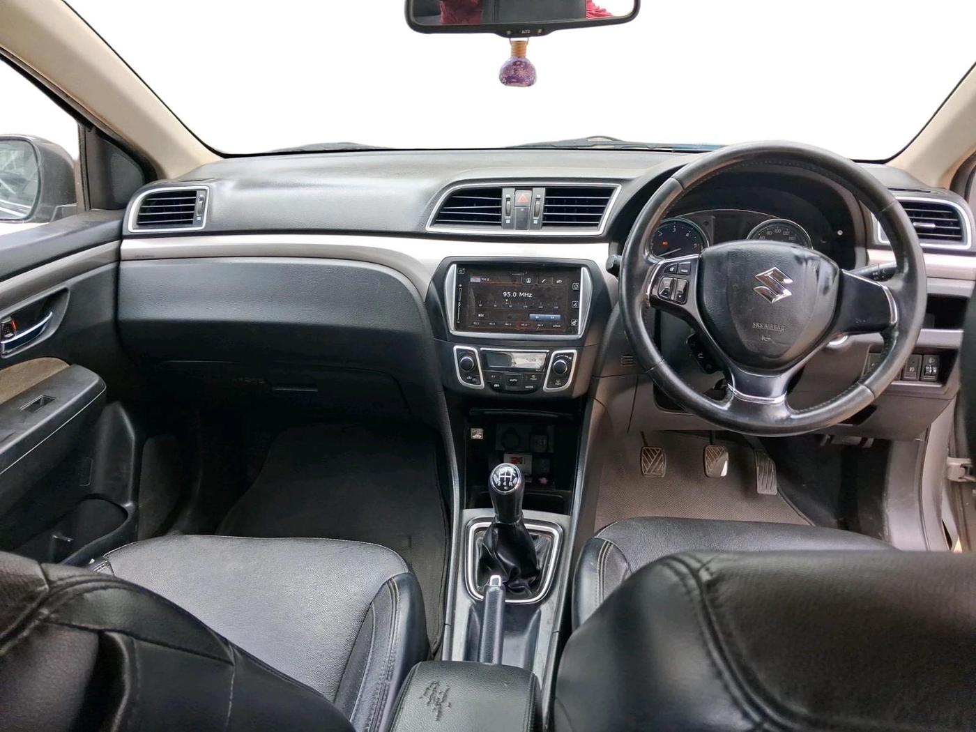 2016 Maruti Ciaz ZDI+ SHVS, Diesel, Manual, 1,81,117 km, interior