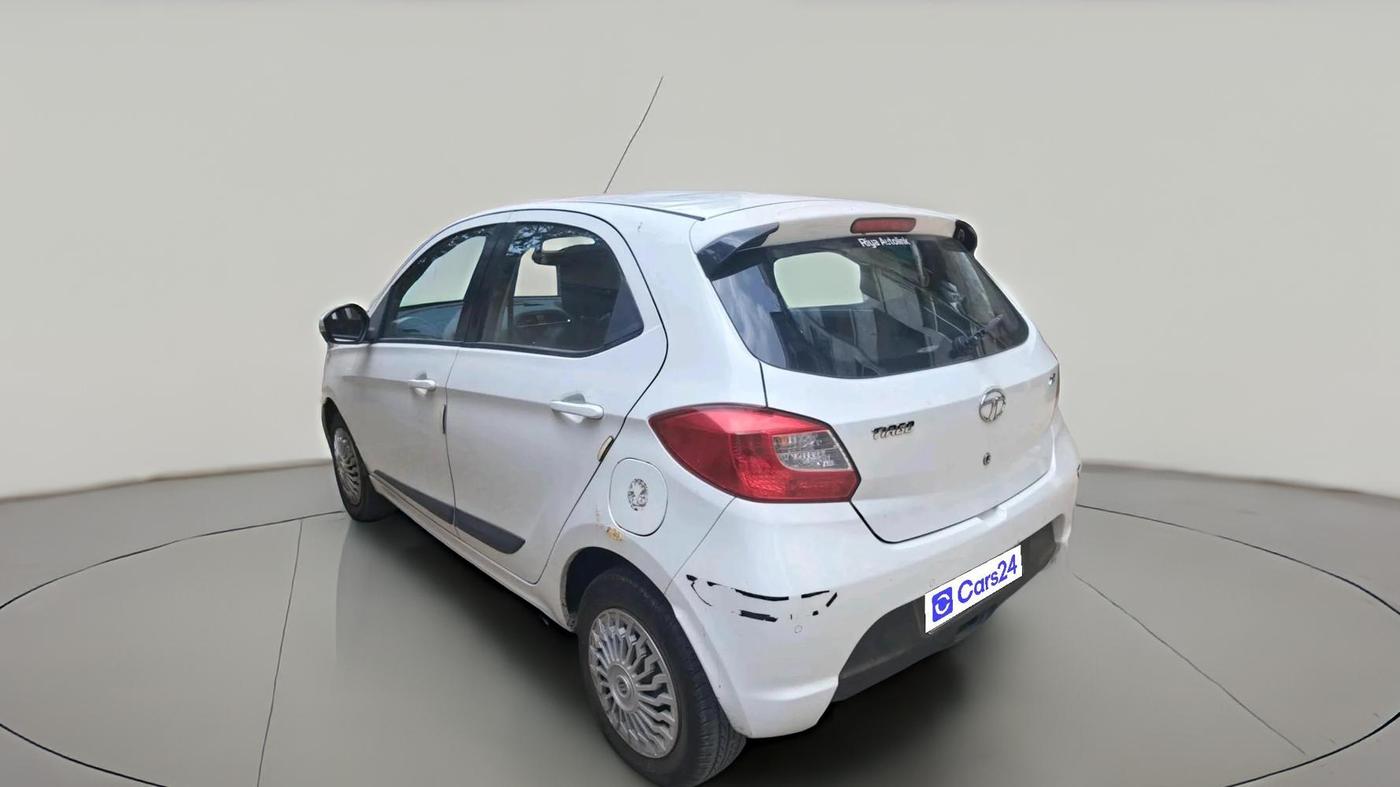 2019 Tata Tiago XZ PETROL, Petrol, Manual, 1,29,410 km, exterior