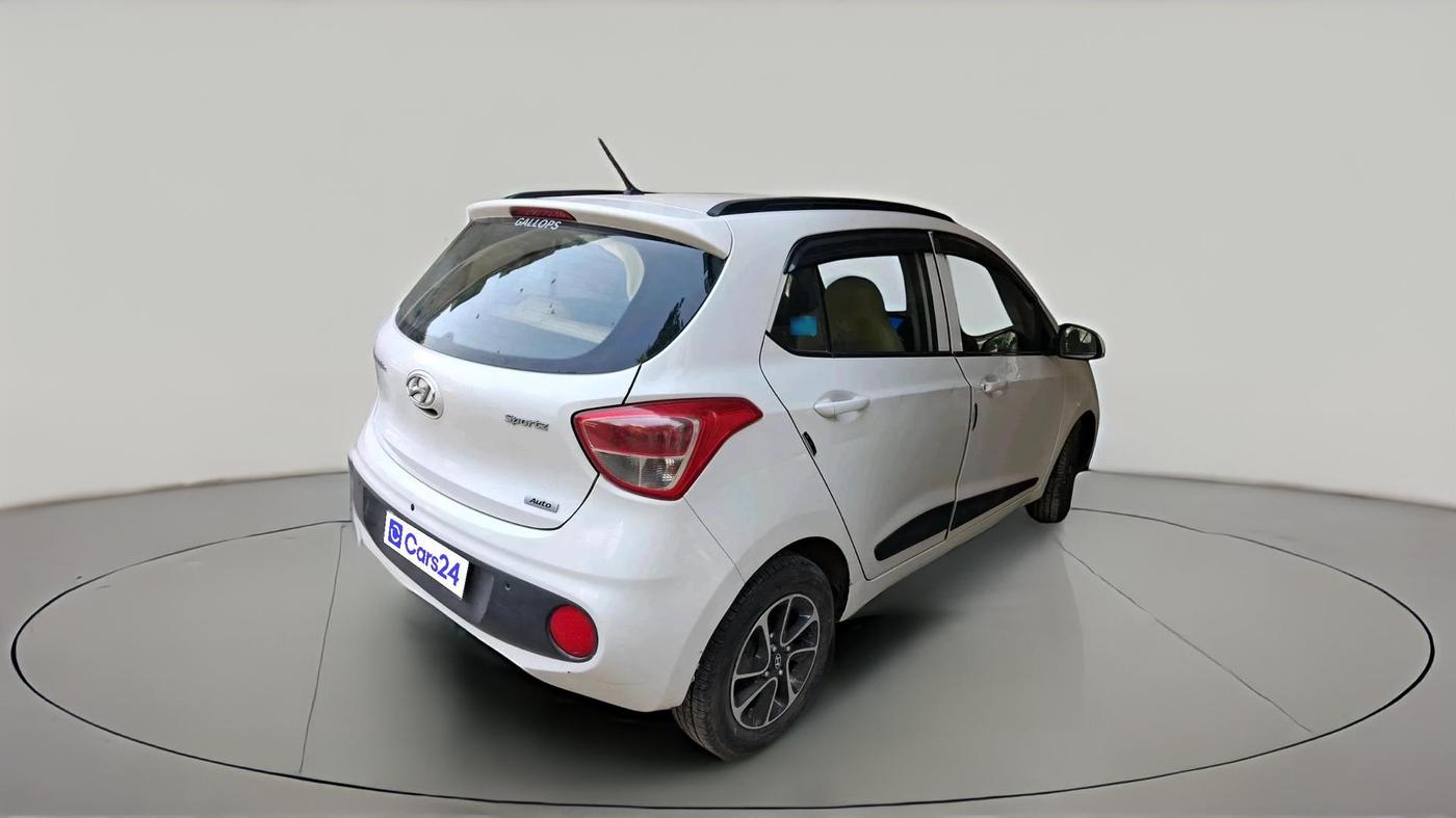 2017 Hyundai Grand i10 SPORTZ (O) AT 1.2 KAPPA VTVT, Petrol, Automatic, 47,200 km, exterior