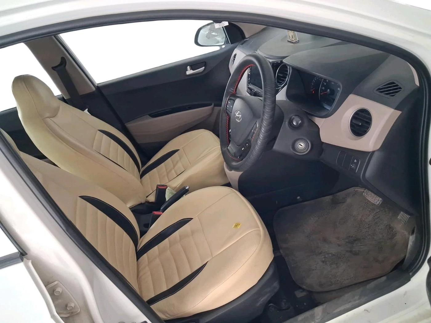 2017 Hyundai Grand i10 SPORTZ (O) AT 1.2 KAPPA VTVT, Petrol, Automatic, 47,200 km, interior