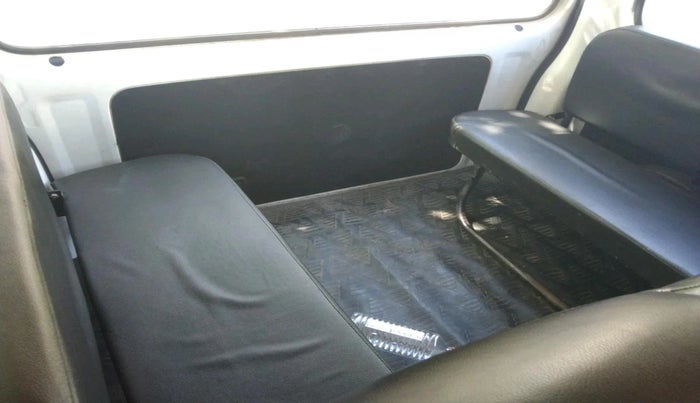 2018 Maruti Eeco 5 STR WITH A/C+HTR, CNG, Manual, 70,453 km, interior
