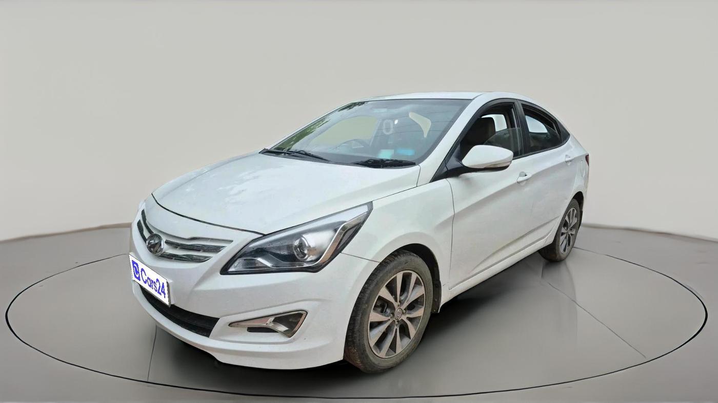 2017 Hyundai Verna 1.6 CRDI SX, Diesel, Manual, 1,86,485 km, exterior