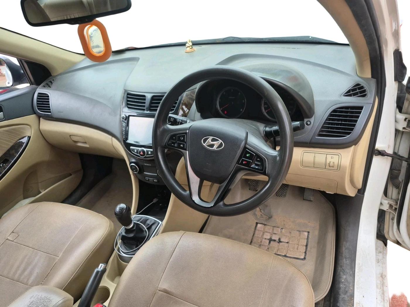 2017 Hyundai Verna 1.6 CRDI SX, Diesel, Manual, 1,86,485 km, interior