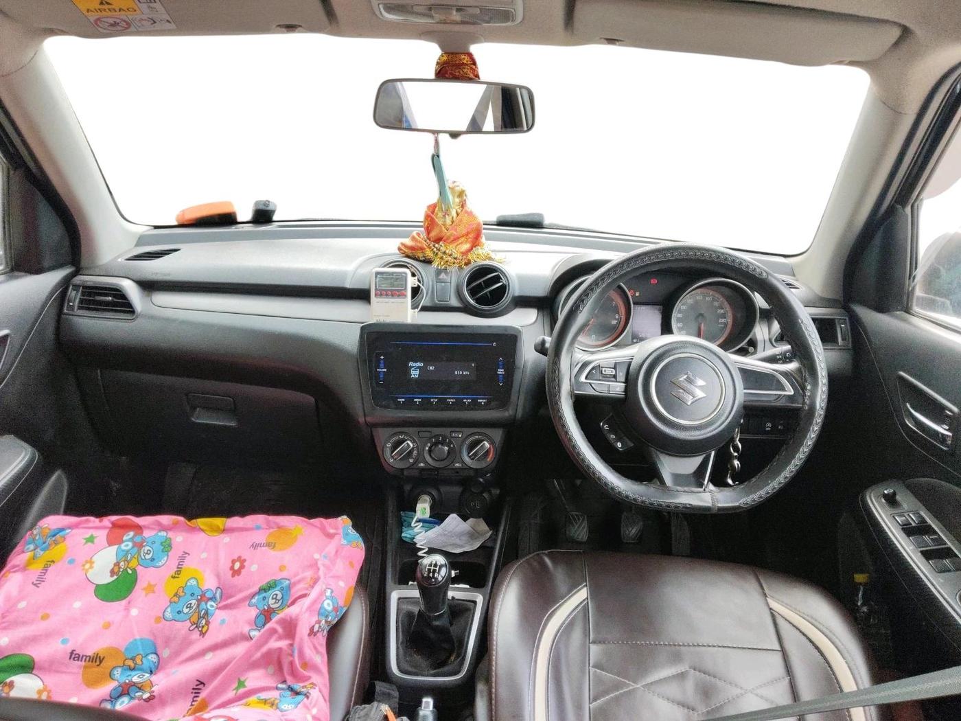 2022 Maruti Swift VXI, Petrol, Manual, 72,676 km, interior