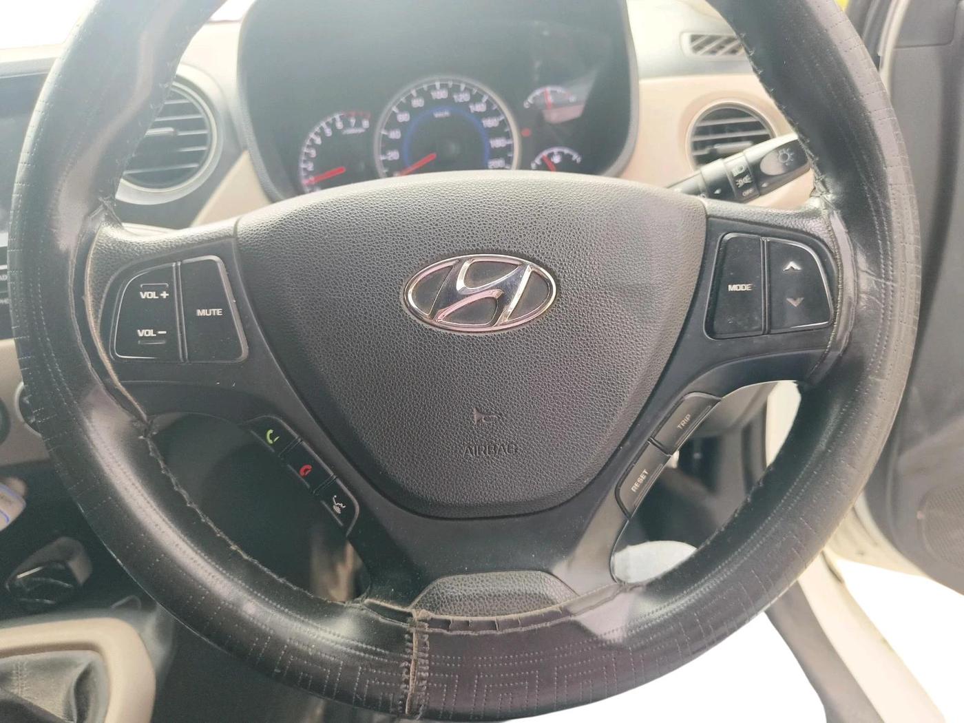 2020 Hyundai Grand i10 SPORTZ 1.2 KAPPA VTVT, CNG, Manual, 74,509 km, interior