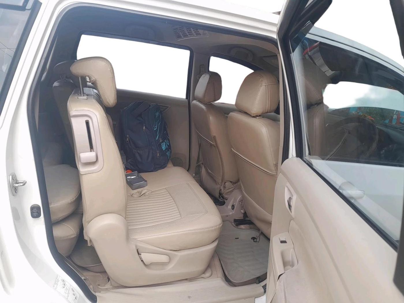 2017 Maruti Ertiga ZDI + SHVS, Diesel, Manual, 2,11,702 km, interior