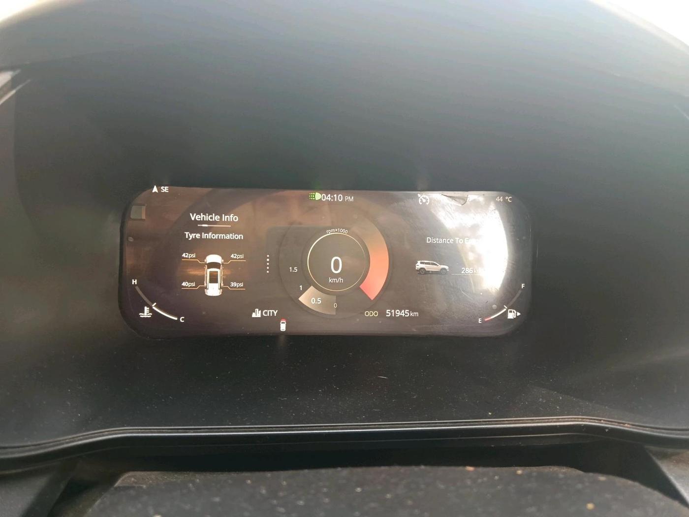 2024 Tata Safari PURE PLUS S, Diesel, Manual, 51,945 km, interior