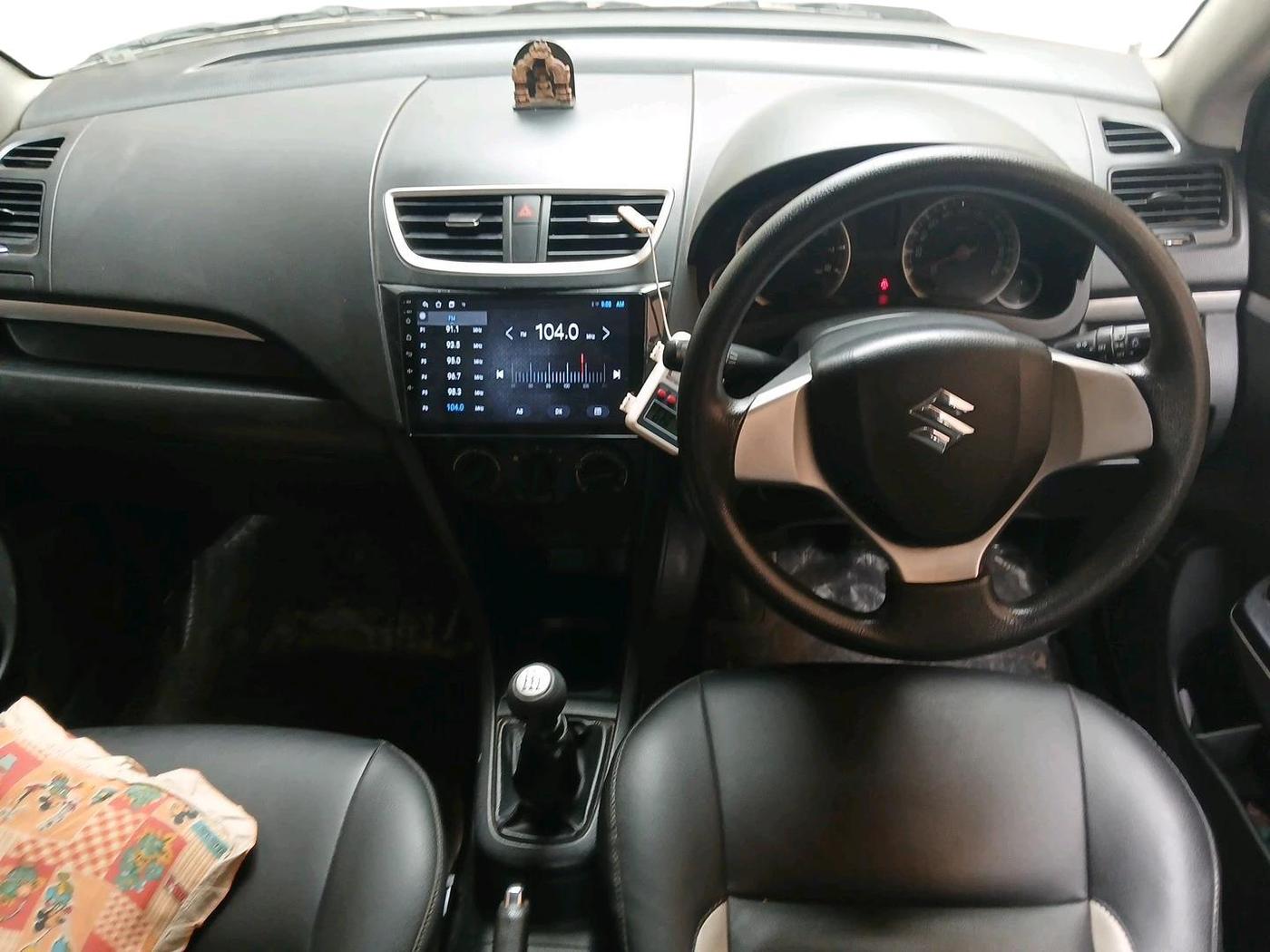 2013 Maruti Swift VXI, Petrol, Manual, 82,426 km, interior