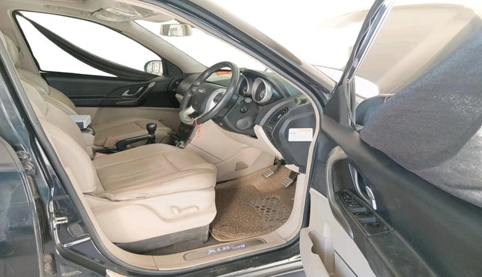 2016 Mahindra XUV500 W10 1.99, Diesel, Manual, 1,37,049 km, interior