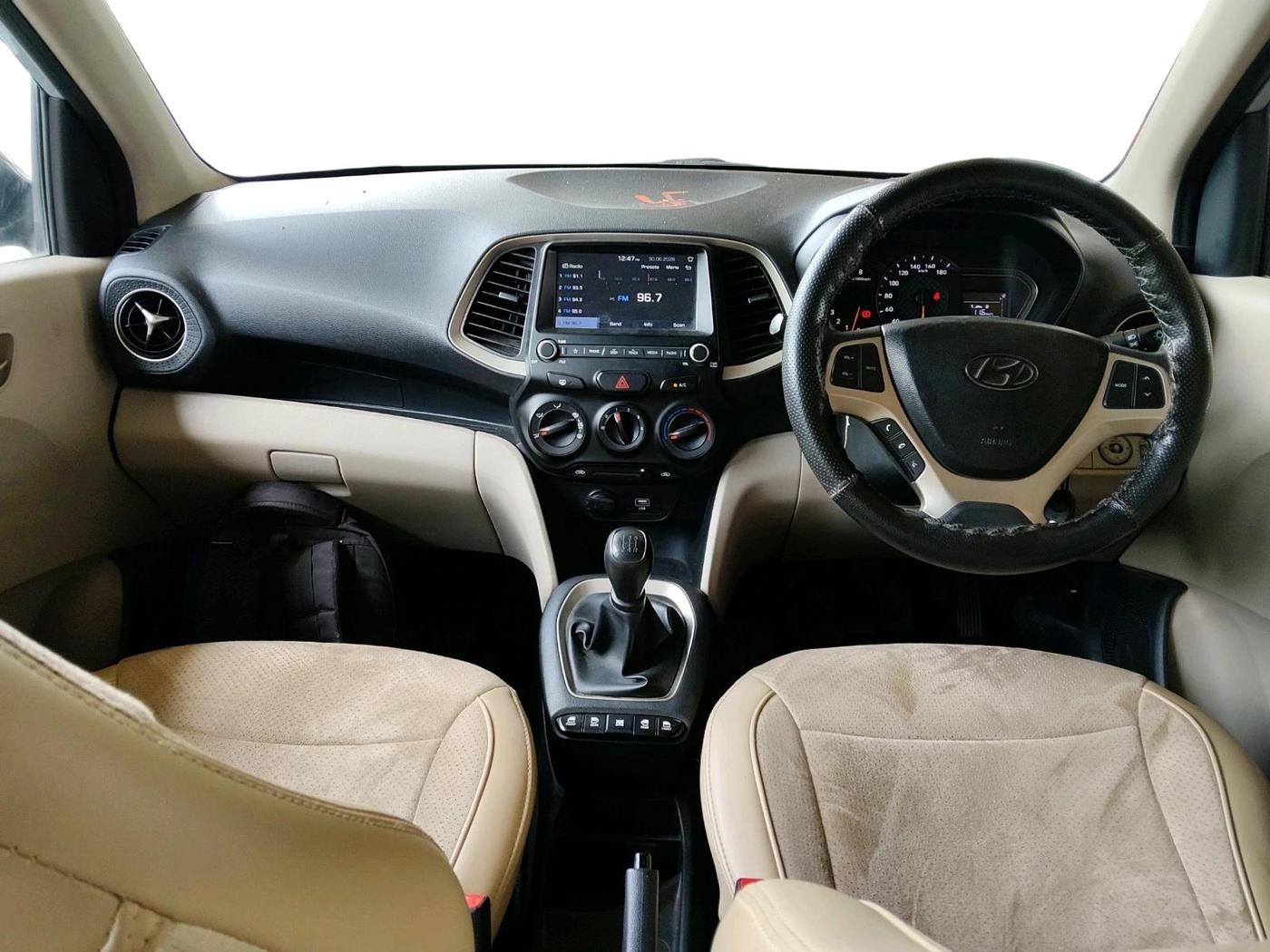2019 Hyundai NEW SANTRO SPORTZ MT, Petrol, Manual, 1,08,356 km, interior