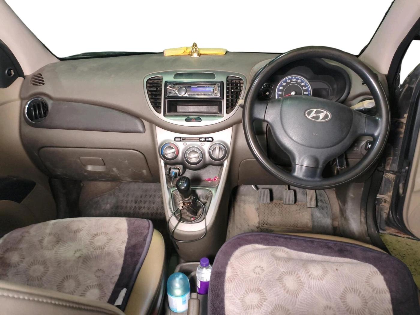 2013 Hyundai i10 MAGNA 1.1, CNG, Manual, 1,03,624 km, interior