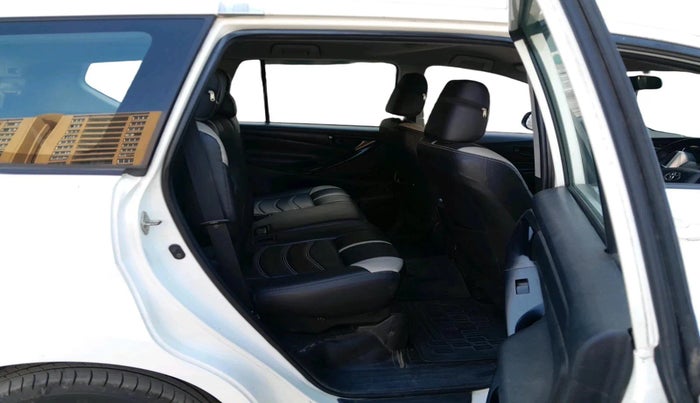2018 Toyota Innova Crysta 2.4 G 8 STR, Diesel, Manual, 1,10,186 km, interior