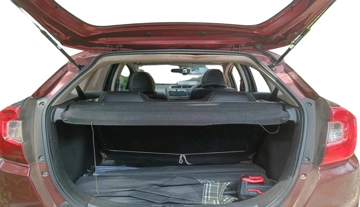 2017 Honda WR-V 1.5L I-DTEC VX MT, Diesel, Manual, 1,35,976 km, exterior