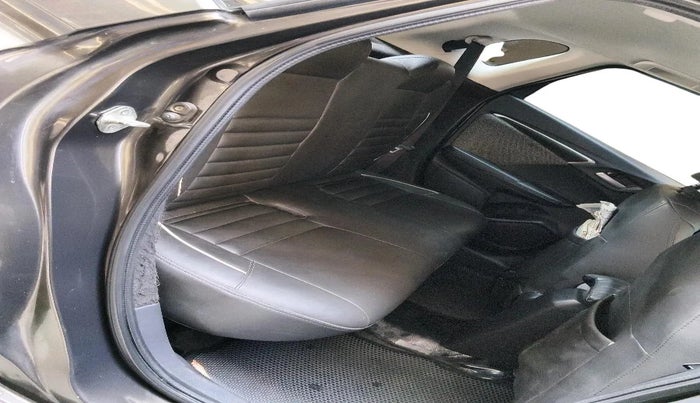 2017 Honda WR-V 1.2L I-VTEC VX MT, Petrol, Manual, 1,06,723 km, interior