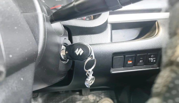 2015 Maruti Swift VXI, Petrol, Manual, 95,065 km, interior