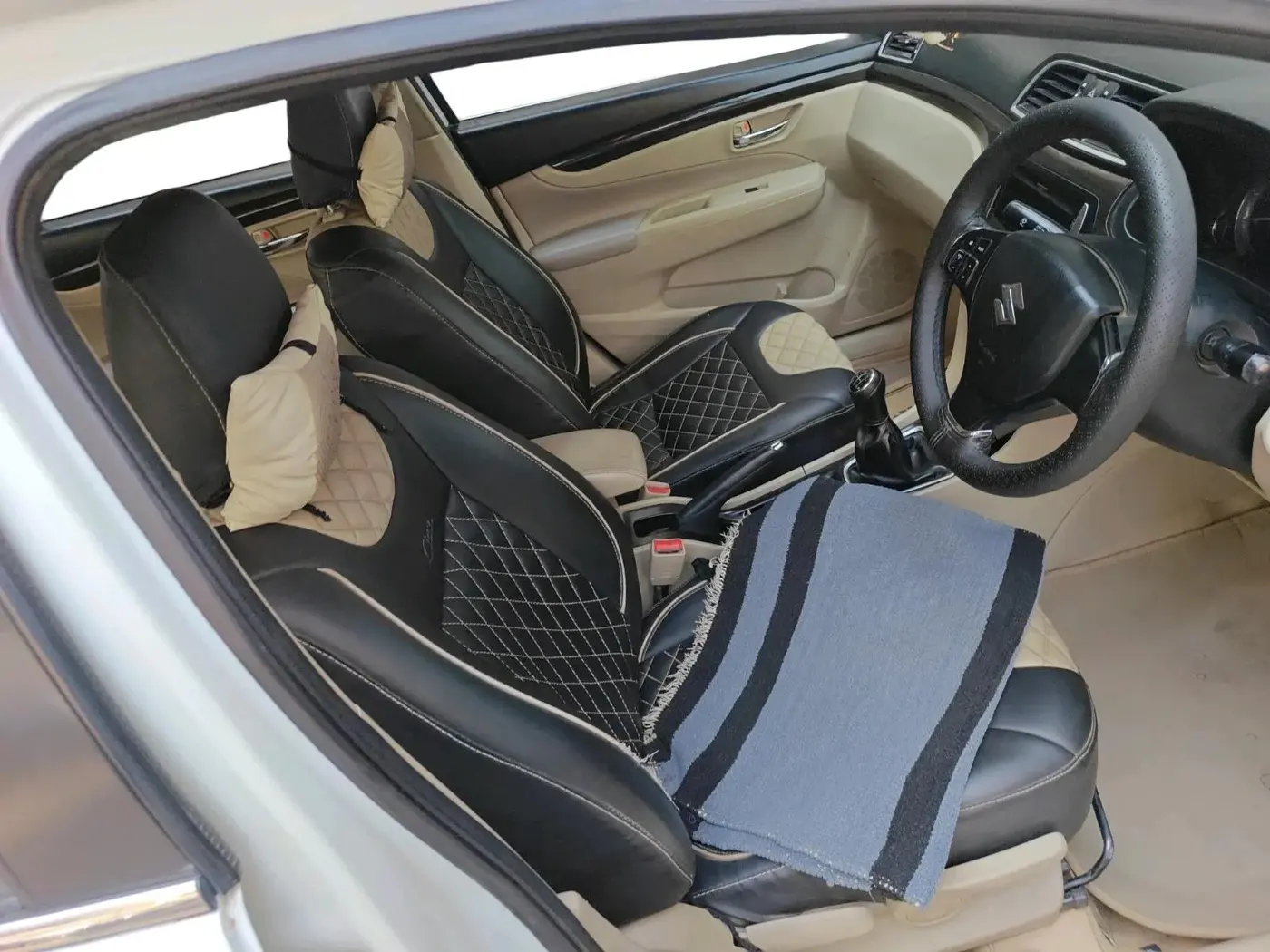 2017 Maruti Ciaz ZDI+ SHVS, Diesel, Manual, 1,59,000 km, interior