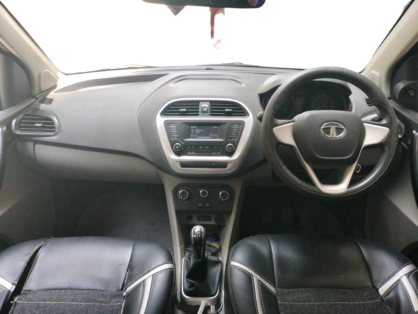 2016 Tata Tiago XT PETROL, Petrol, Manual, 47,904 km, interior