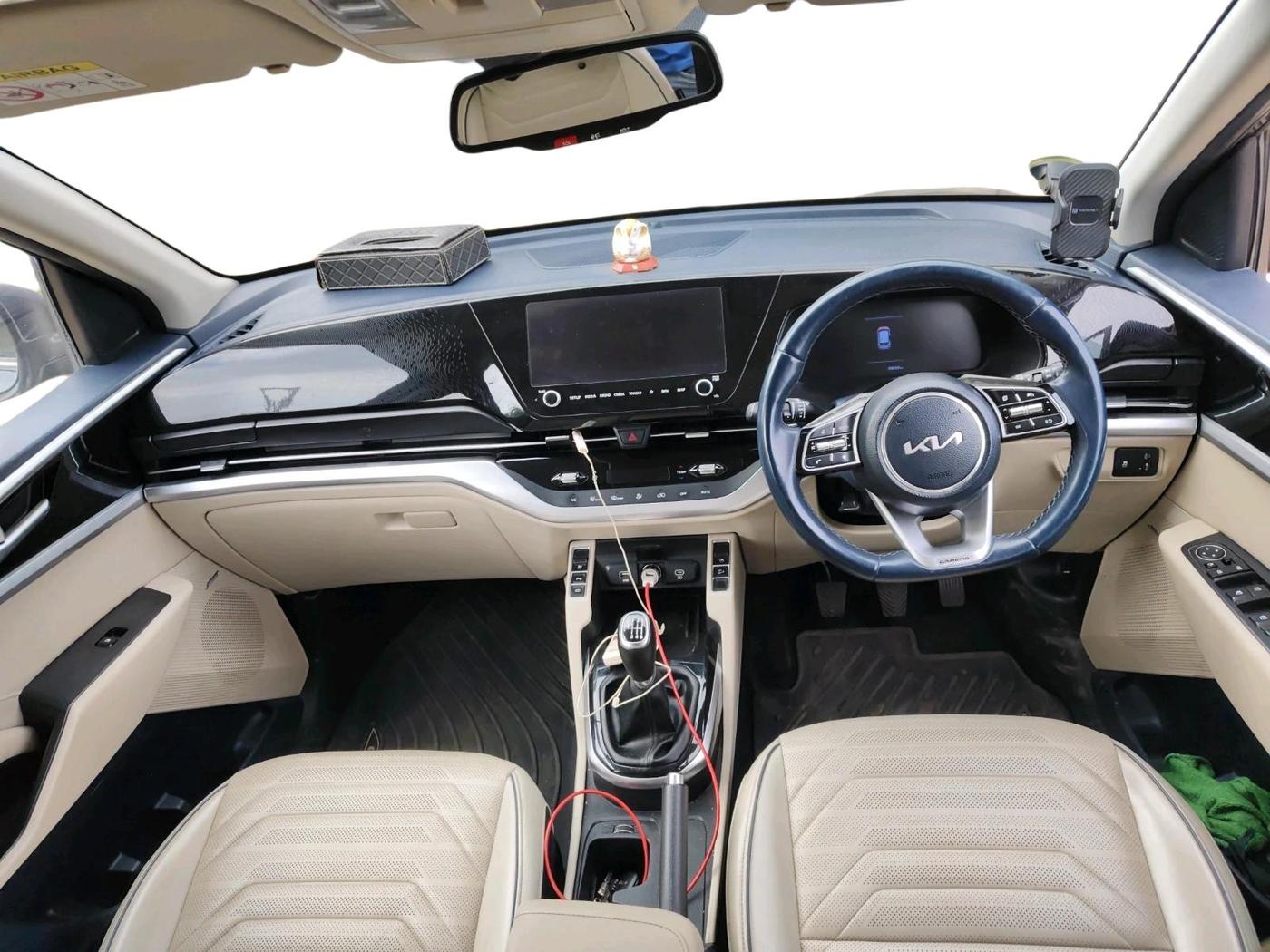 2022 KIA CARENS LUXURY PLUS 1.5 DIESEL 7 STR, Diesel, Manual, 49,659 km, interior