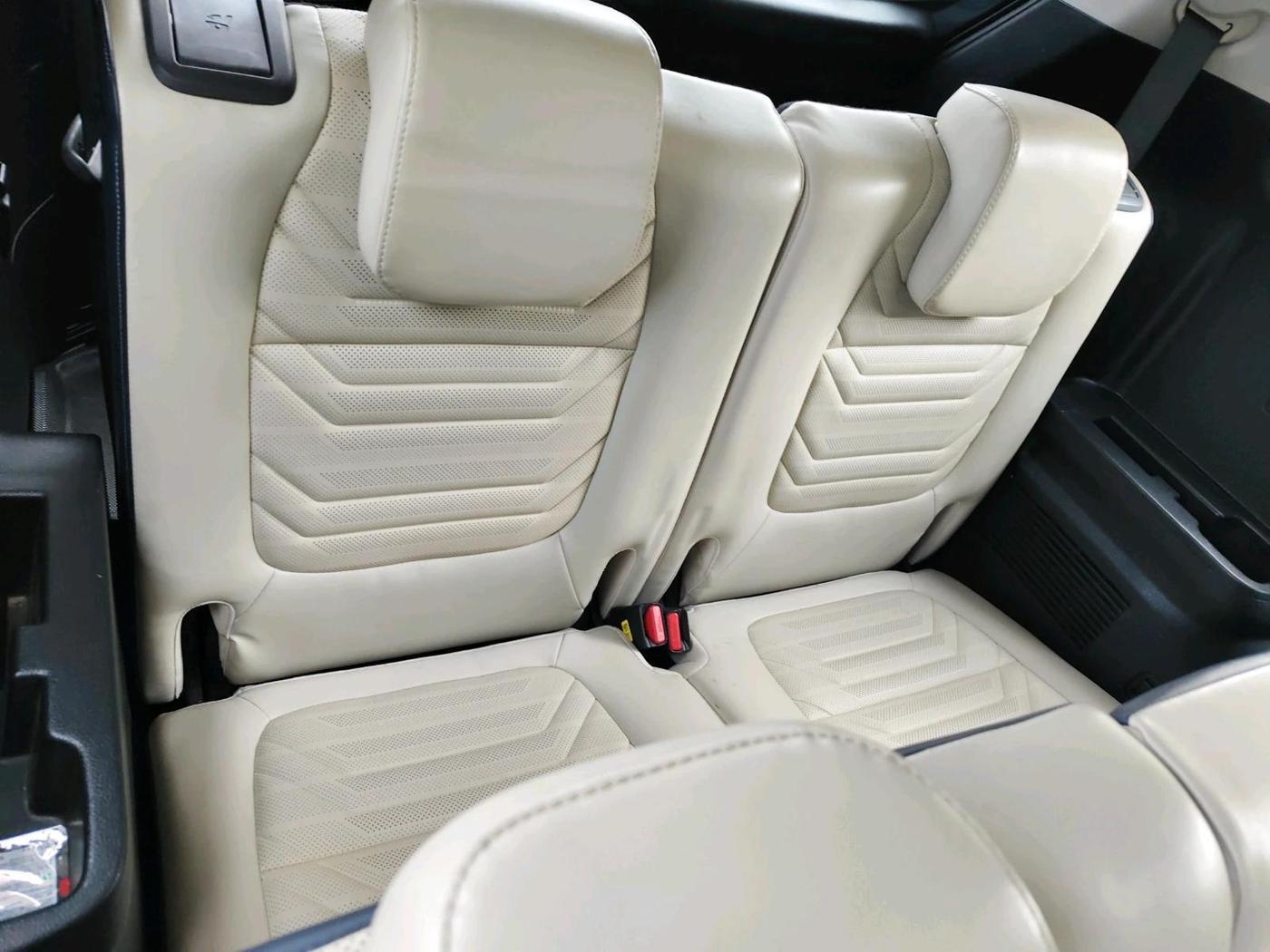 2022 KIA CARENS LUXURY PLUS 1.5 DIESEL 7 STR, Diesel, Manual, 49,659 km, interior
