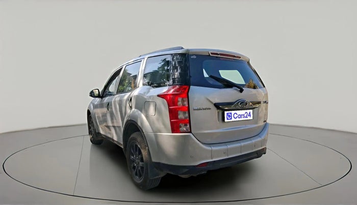 2015 Mahindra XUV500 W10, Diesel, Manual, 1,66,000 km, exterior