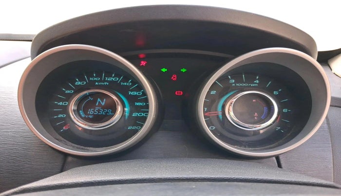 2015 Mahindra XUV500 W10, Diesel, Manual, 1,66,000 km, interior