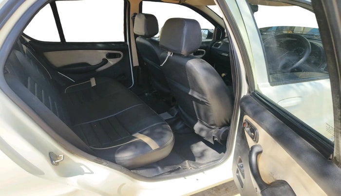 2016 Tata Indica EV2 LX, Diesel, Manual, 1,90,907 km, interior