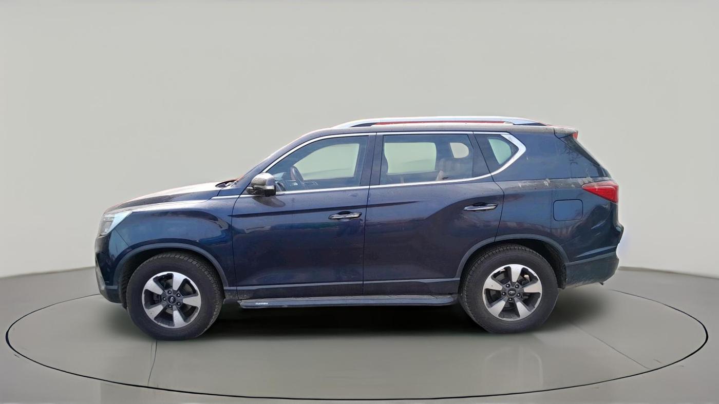 2021 Mahindra ALTURAS G4 4WD AT, Diesel, Automatic, 58,769 km, exterior