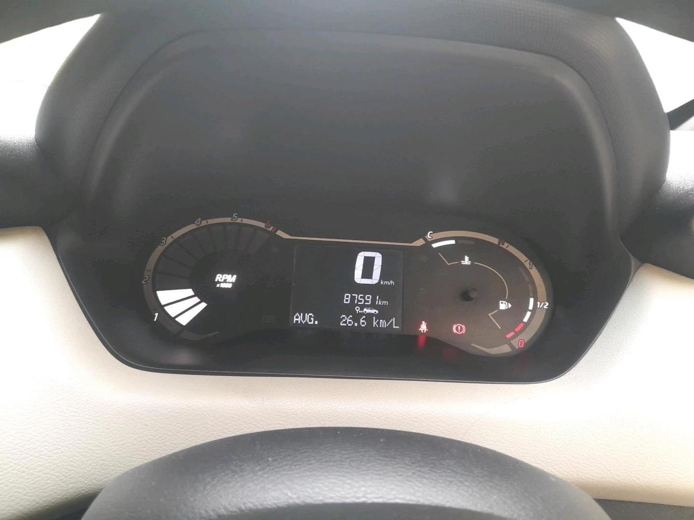 2022 Nissan MAGNITE XE, Petrol, Manual, 87,591 km, interior