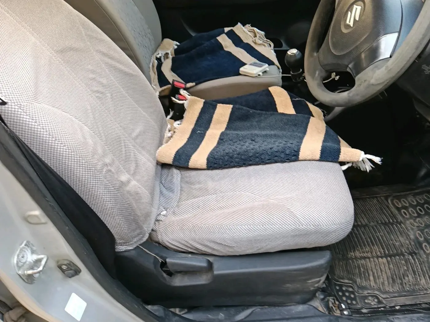 2013 Maruti Wagon R 1.0 VXI, Petrol, Manual, 98,632 km, interior